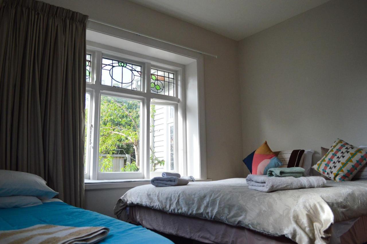Intrepid Bed & Breakfast Christchurch Buitenkant foto